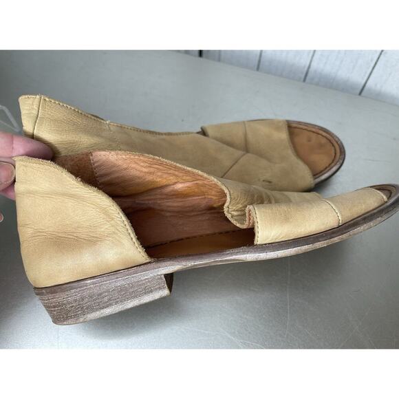 Free People Women 38.5 Mont Blanc Flat Sandals Brown Leather D'Orsay Spain - Picture 5 of 7